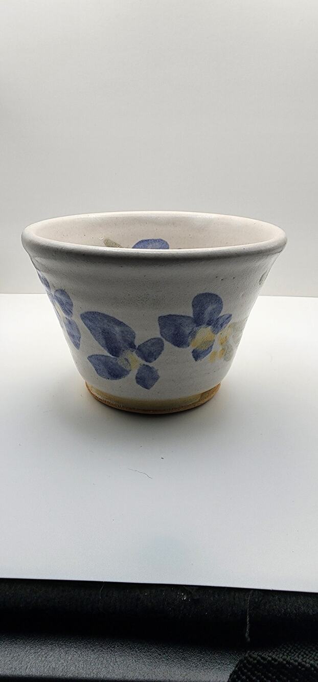 Signed Molly Studio Pottery Floral Bowl Helen Georgia Craft Fair Handmade 5.25"